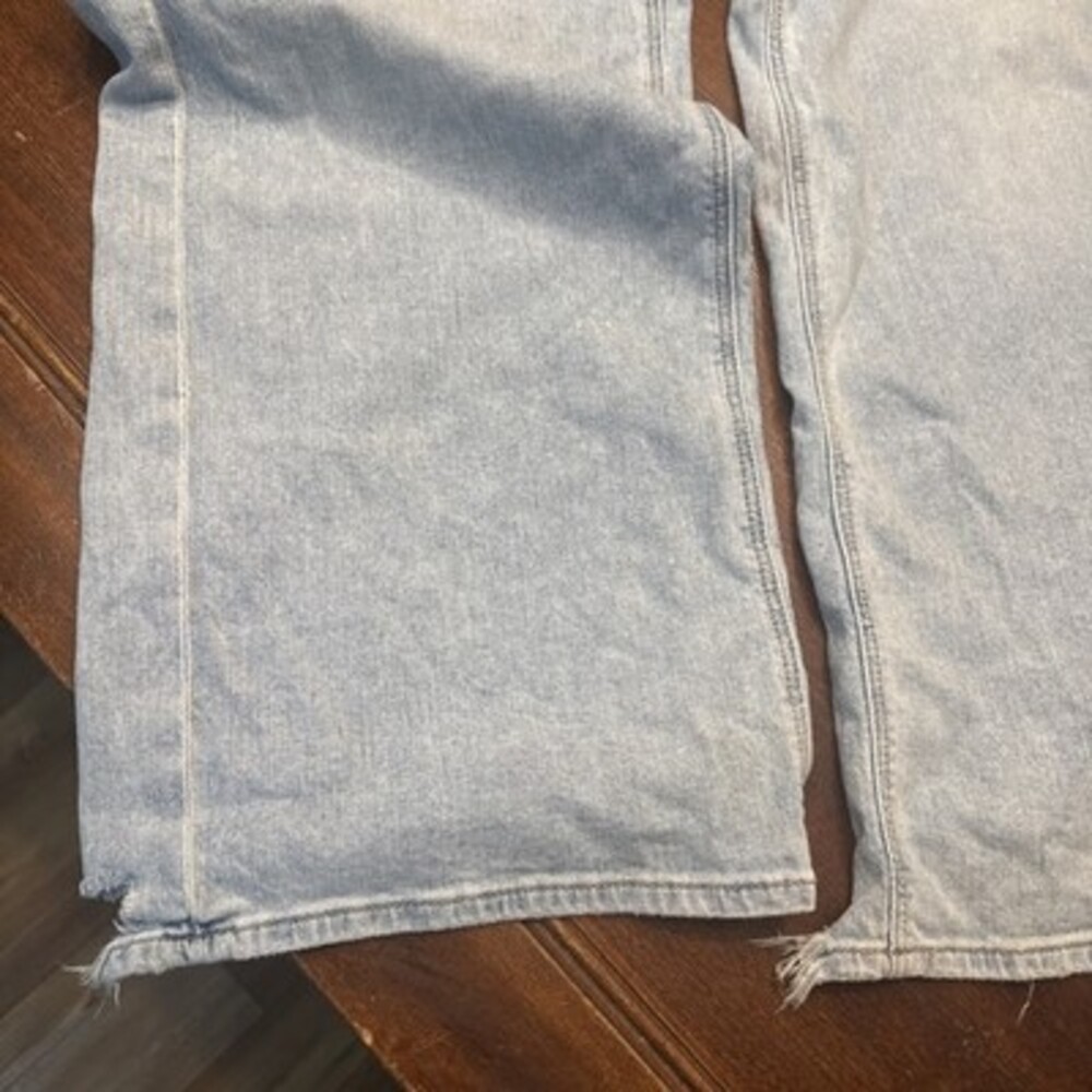 American Eagle Outfitters Super High Rise Baggy Wide Leg Light Wash Blue Size 4 - Picture 6 of 16